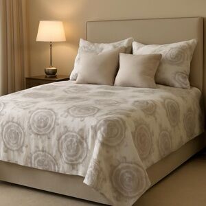 Ann Gish Floral Coverlet.   Size 100x60.